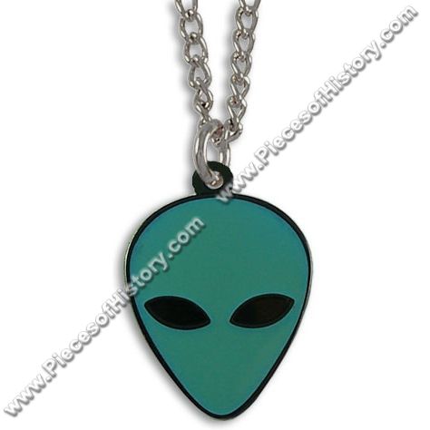 Aliens :: Alien Necklace - Large (glow in the dark)